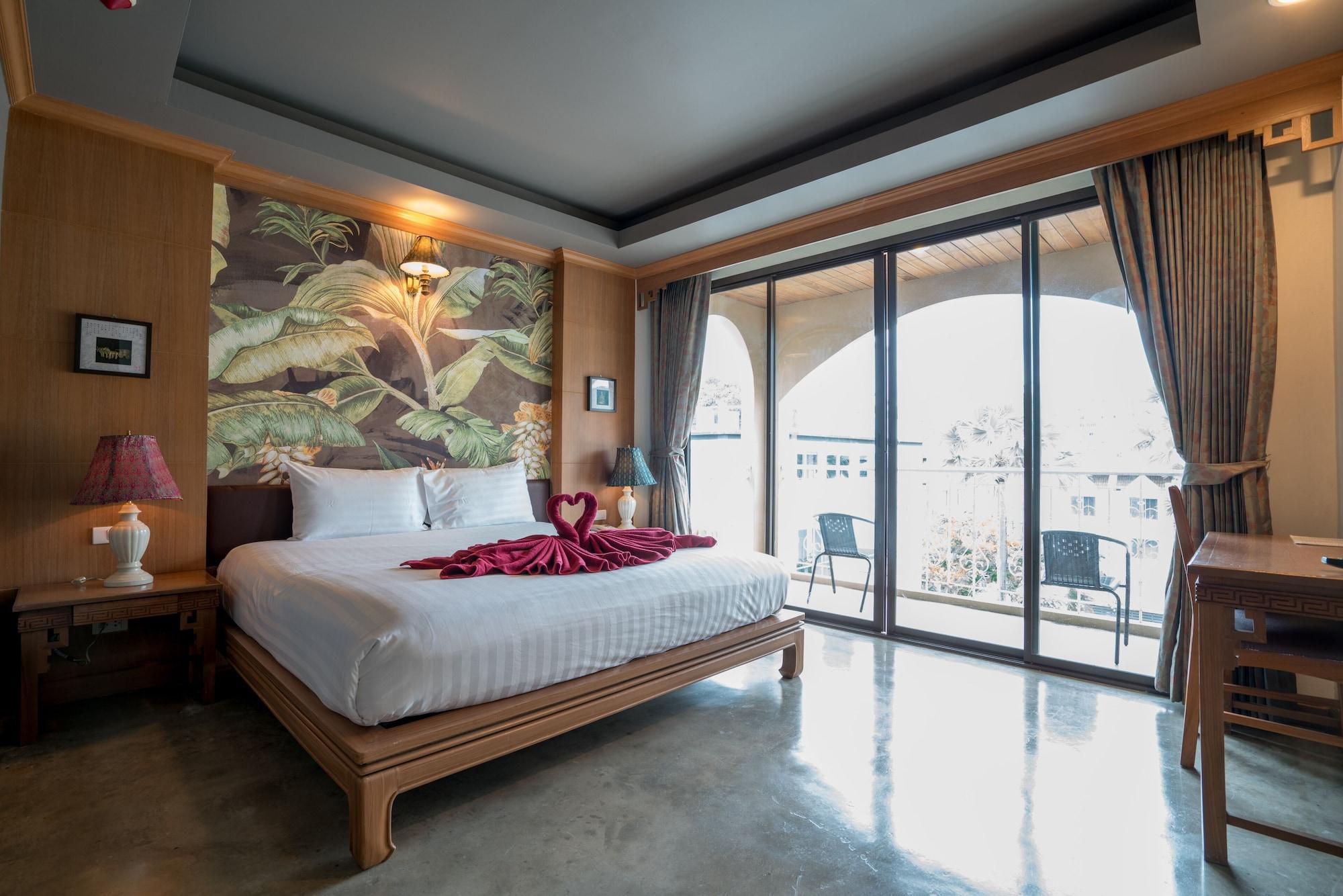 Minatale Phuket Hotel Patong Exterior photo