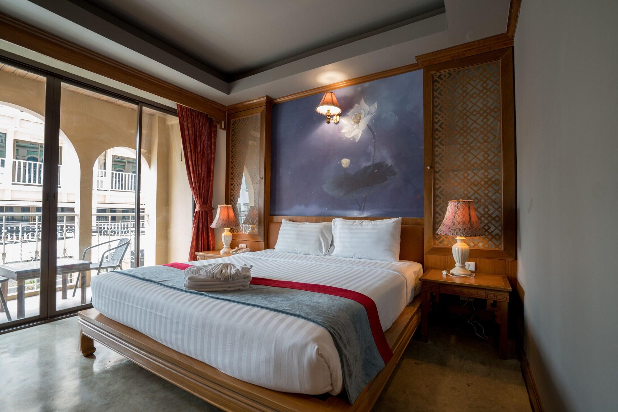 Minatale Phuket Hotel Patong Exterior photo