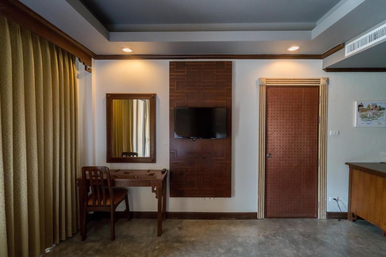 Minatale Phuket Hotel Patong Exterior photo